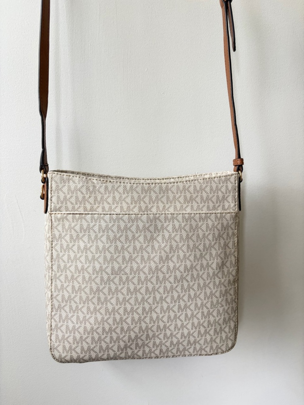 Michael Kors Beige Monogram Crossbody with Brown Strap - Picture 3 of 16